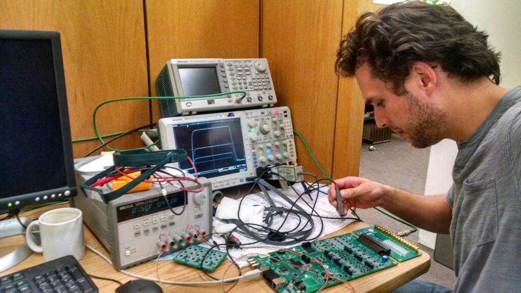 Detector Control and Readout Card (DCRC)